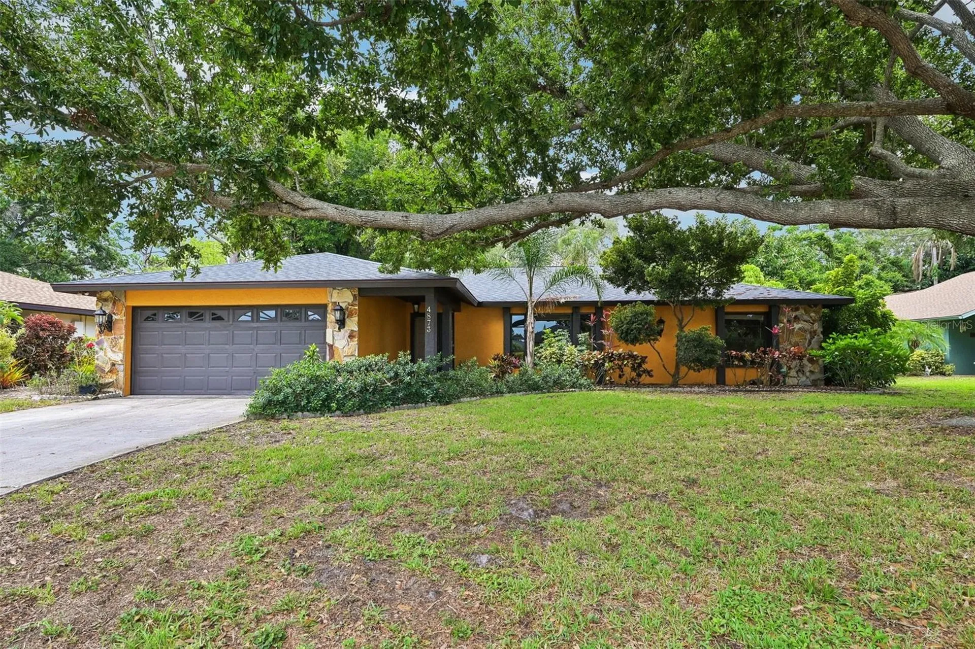 4873 Huntleigh Drive Sarasota FL 34233
