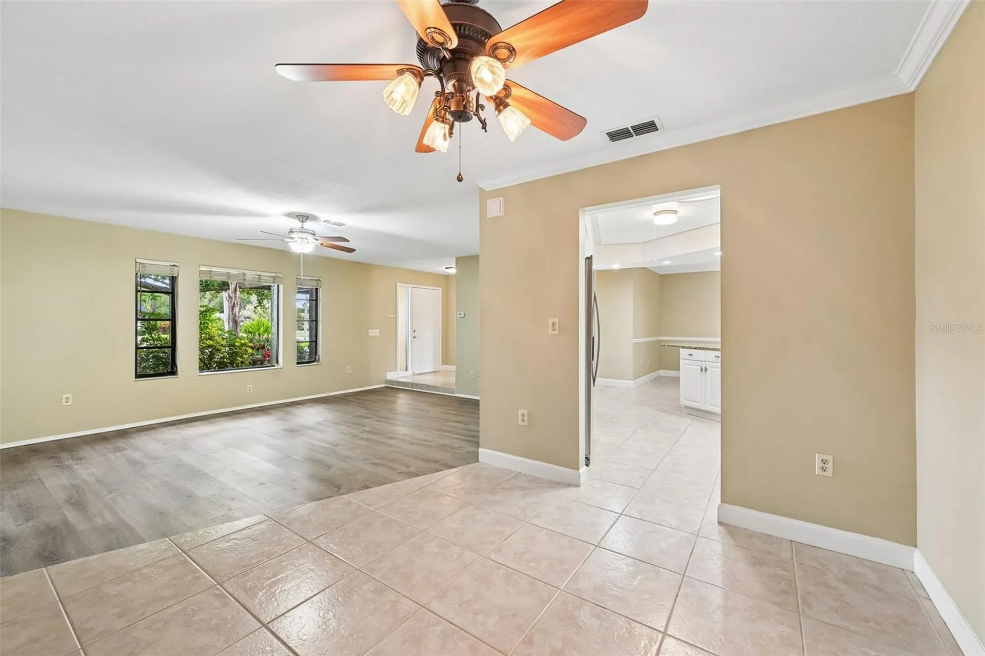 4873 Huntleigh Drive Sarasota FL 34233