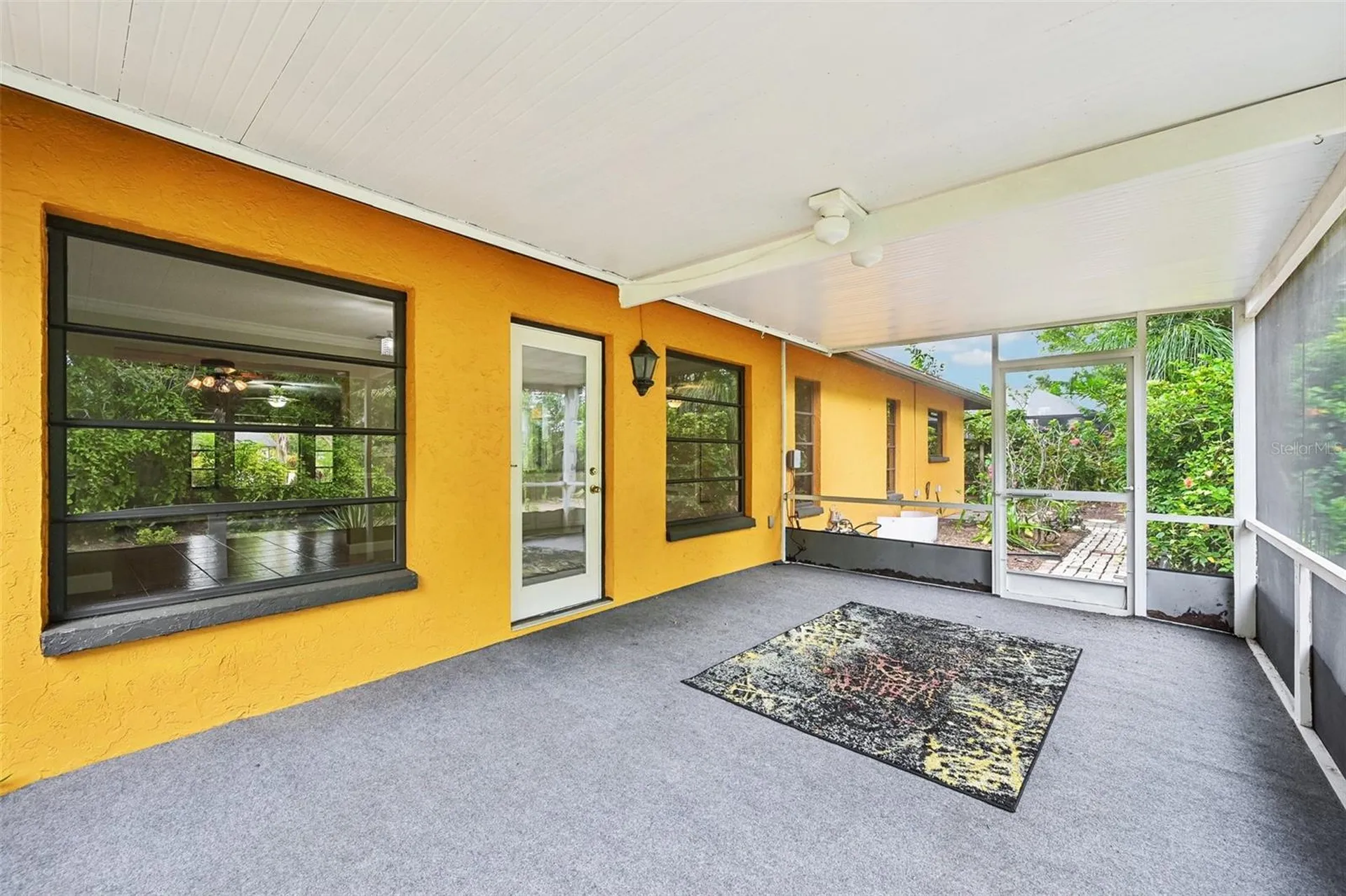 4873 Huntleigh Drive Sarasota FL 34233