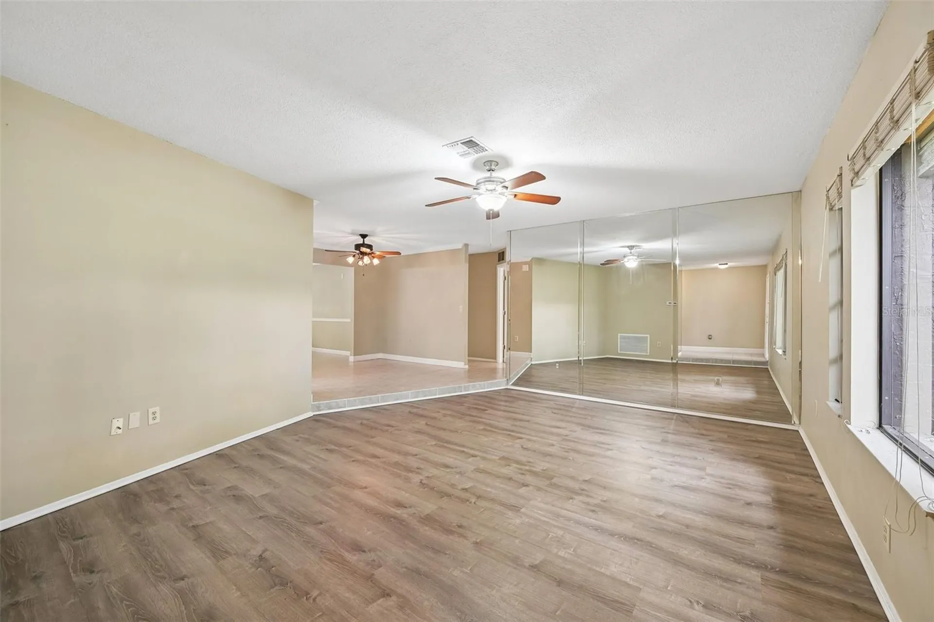 4873 Huntleigh Drive Sarasota FL 34233