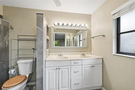 4873 Huntleigh Drive Sarasota FL 34233