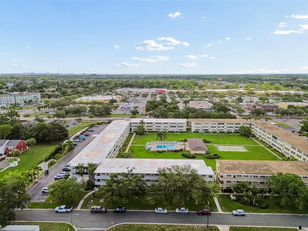 8101 11th Street N St Petersburg FL 33702