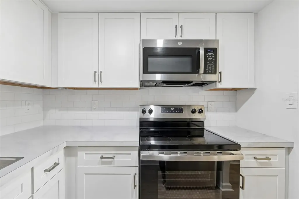 8101 11th Street N St Petersburg FL 33702