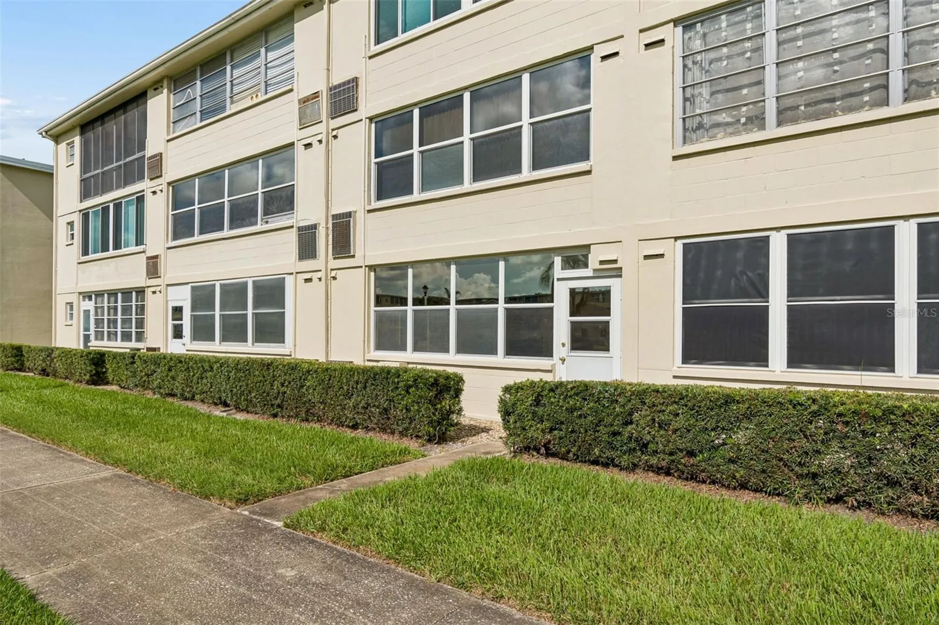 8101 11th Street N St Petersburg FL 33702