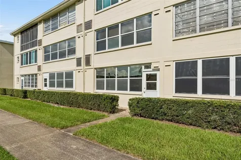 8101 11th Street N St Petersburg FL 33702