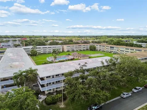 8101 11th Street N St Petersburg FL 33702