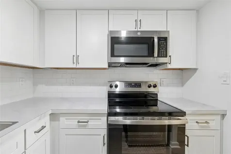 8101 11th Street N St Petersburg FL 33702
