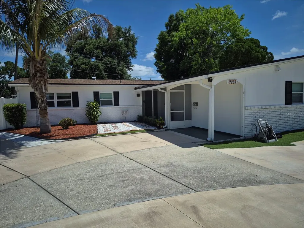 7709 W Hanna Avenue Tampa FL 33615