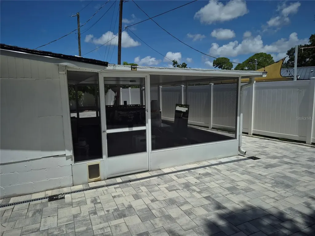 7709 W Hanna Avenue Tampa FL 33615