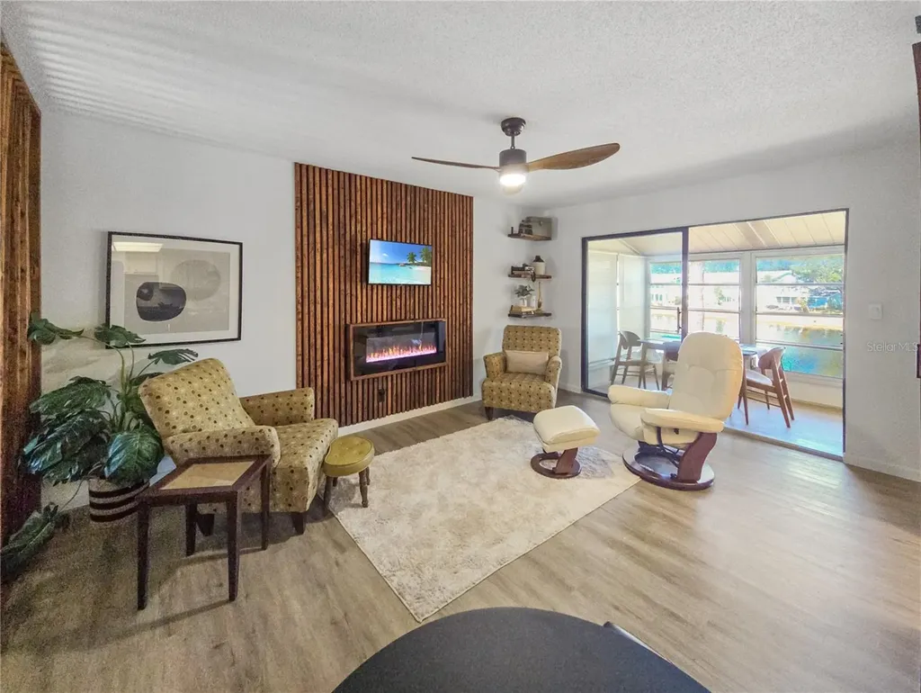 623 Midway Drive Ocala FL 34472