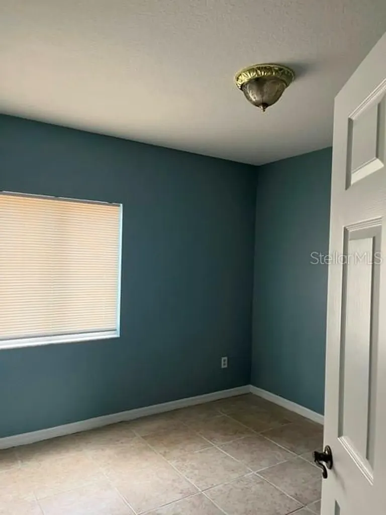 495 Las Cortes Lane Orlando FL 32824