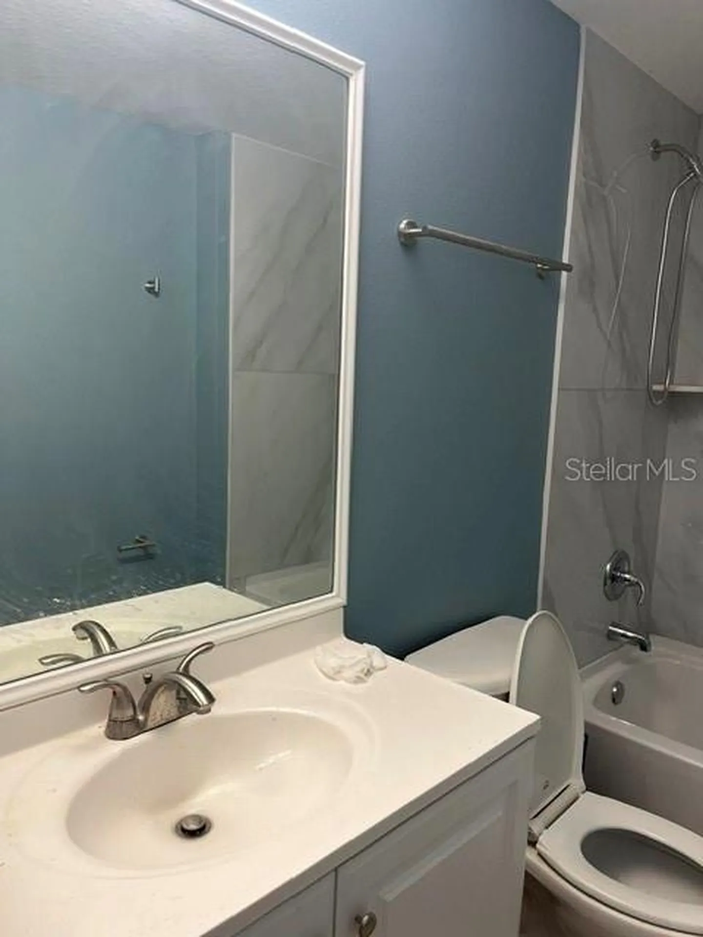 495 Las Cortes Lane Orlando FL 32824