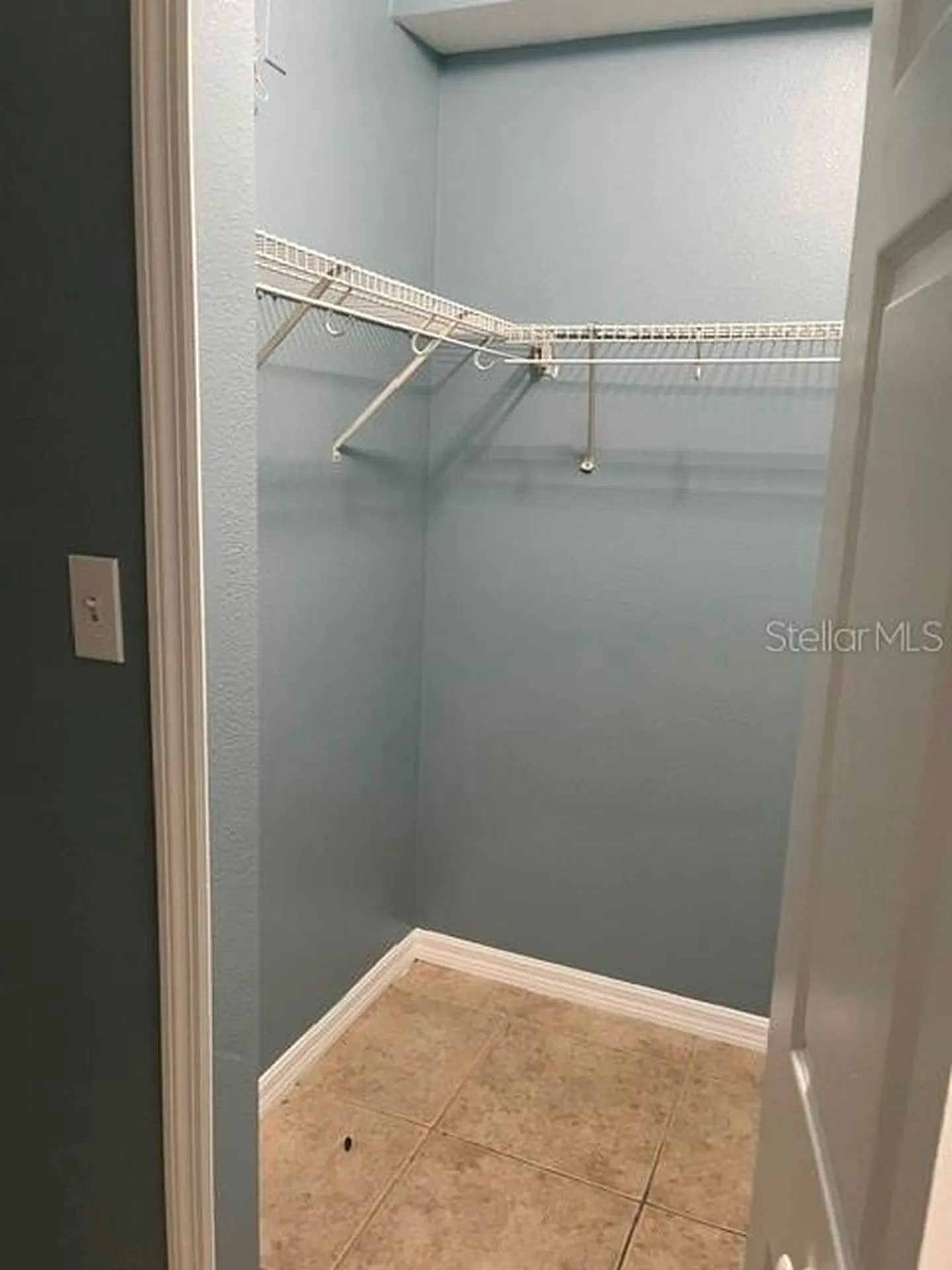 495 Las Cortes Lane Orlando FL 32824