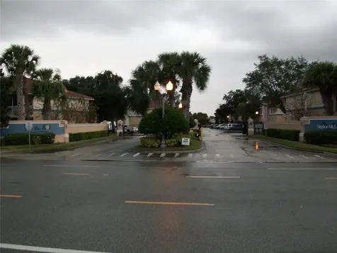 495 Las Cortes Lane Orlando FL 32824
