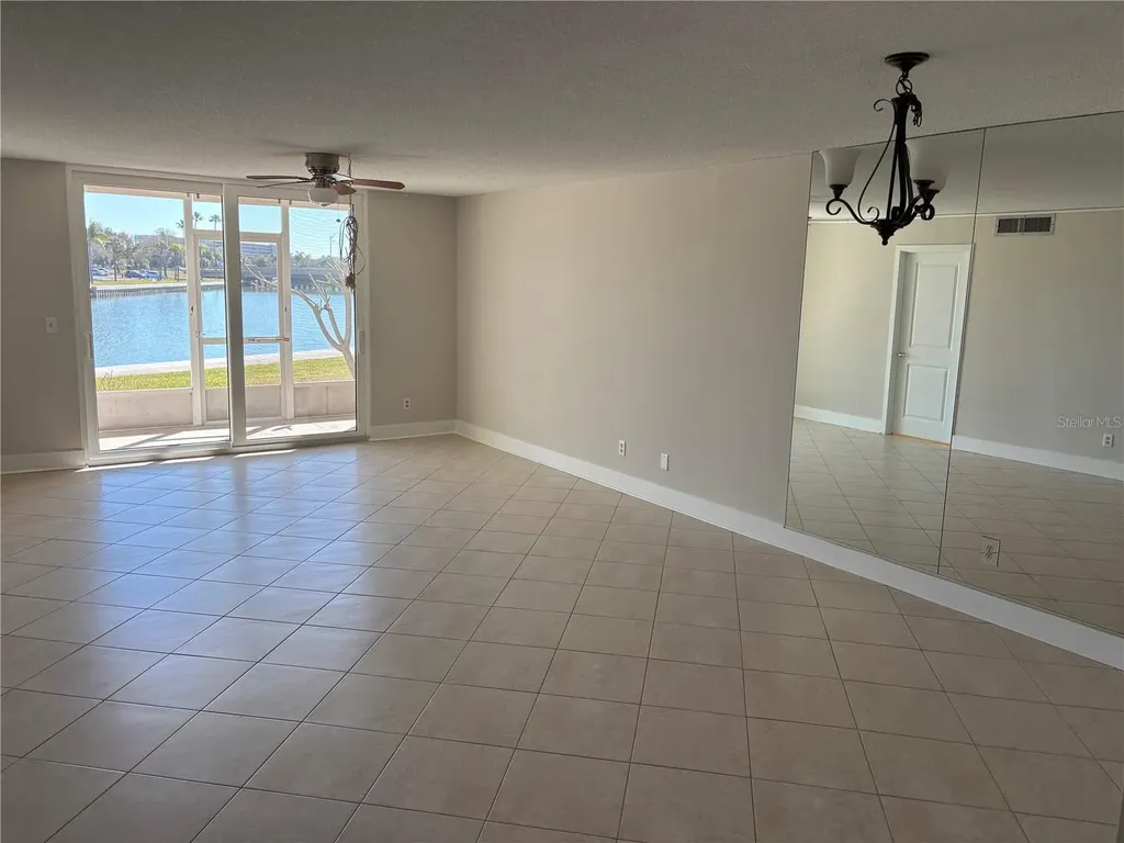 7405 Bay Island Drive S South Pasadena FL 33707