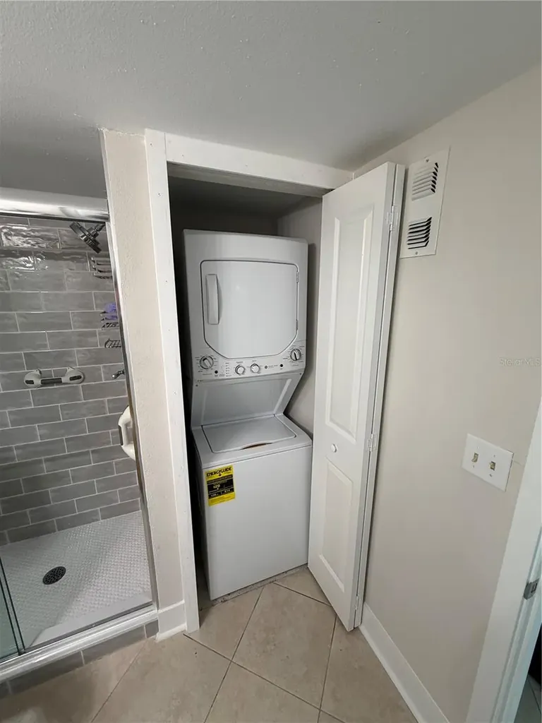 7405 Bay Island Drive S South Pasadena FL 33707