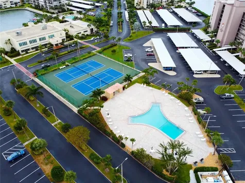 7405 Bay Island Drive S South Pasadena FL 33707