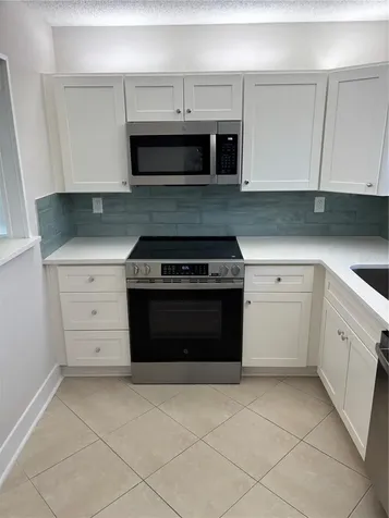 7405 Bay Island Drive S South Pasadena FL 33707