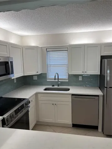 7405 Bay Island Drive S South Pasadena FL 33707