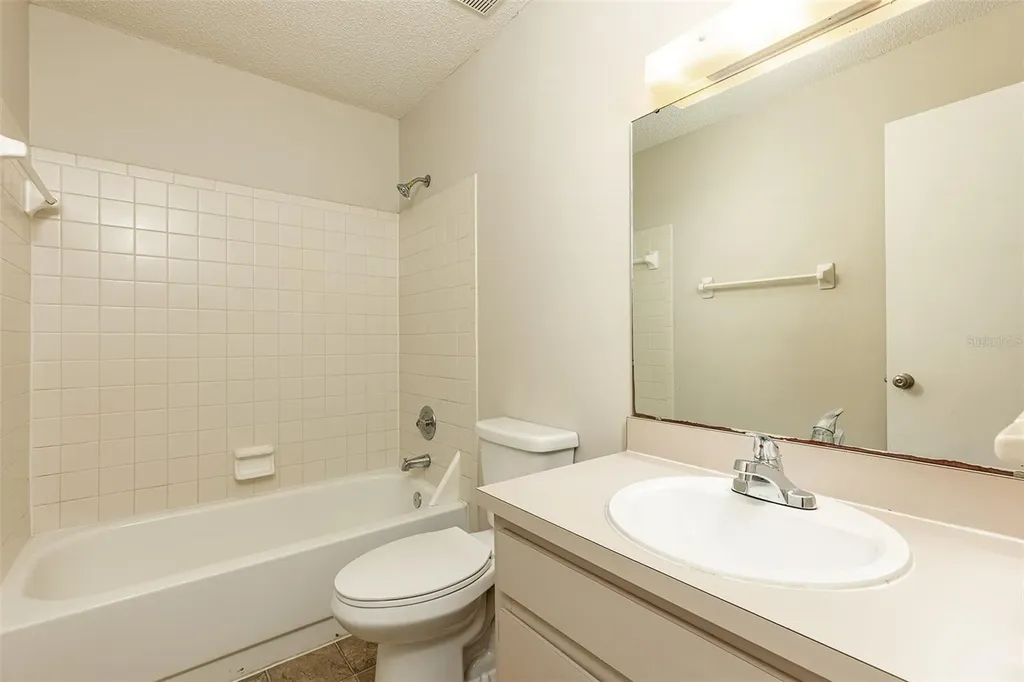 2517 E Stanley Matthew Circle Tampa FL 33604