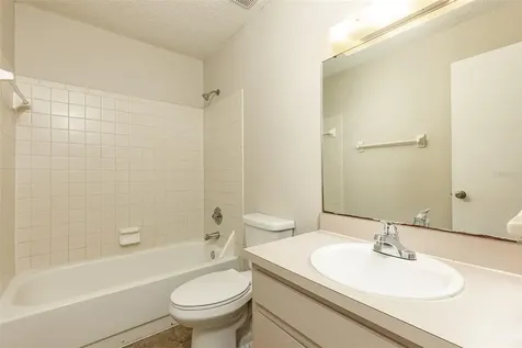 2517 E Stanley Matthew Circle Tampa FL 33604
