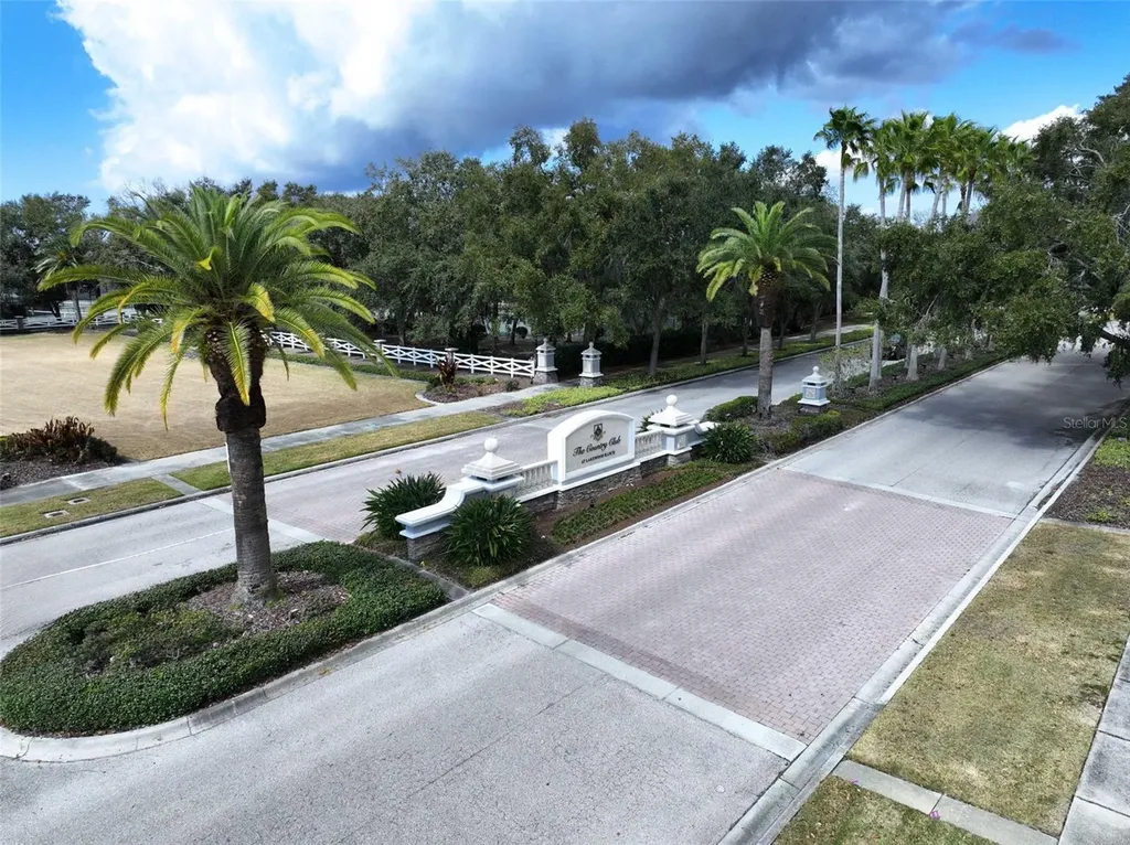 7703 British Open Way Lakewood Ranch FL 34202
