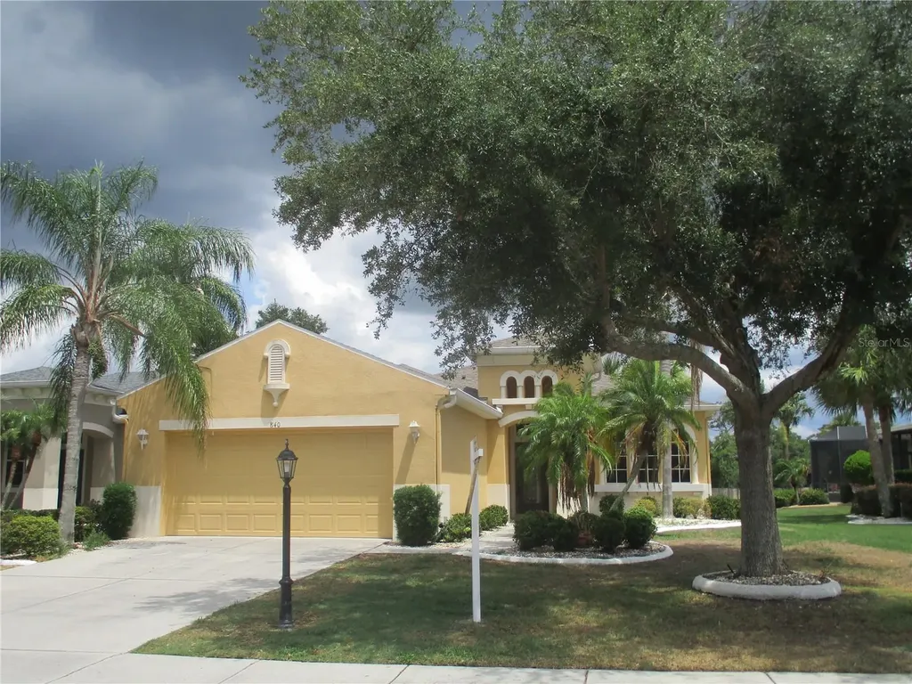 840 King Leon Way Sun City Center FL 33573