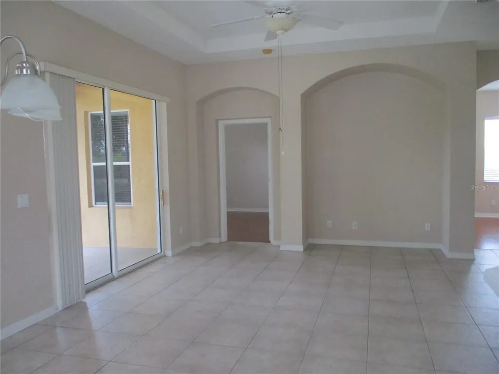 840 King Leon Way Sun City Center FL 33573