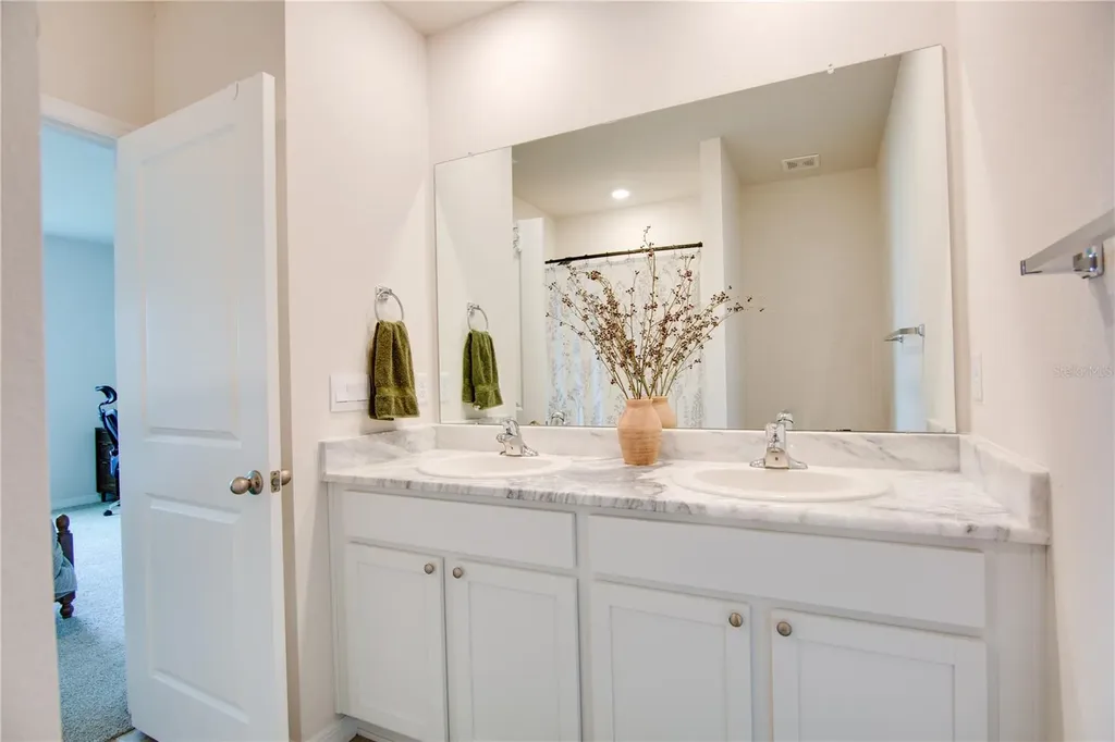 16929 Yard Spring Drive Bradenton FL 34211