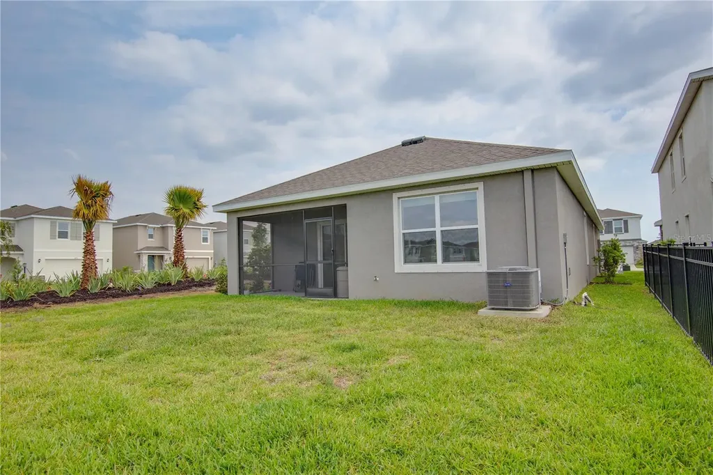 16929 Yard Spring Drive Bradenton FL 34211