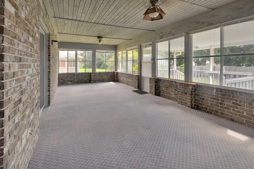 1637 Hontoon Road Deland FL 32720