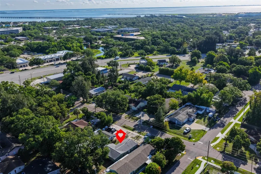 15616 Avalon Avenue Clearwater FL 33760