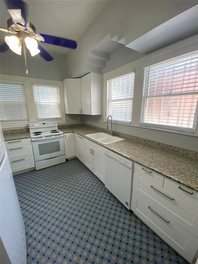 1003 E Columbus Drive Tampa FL 33605