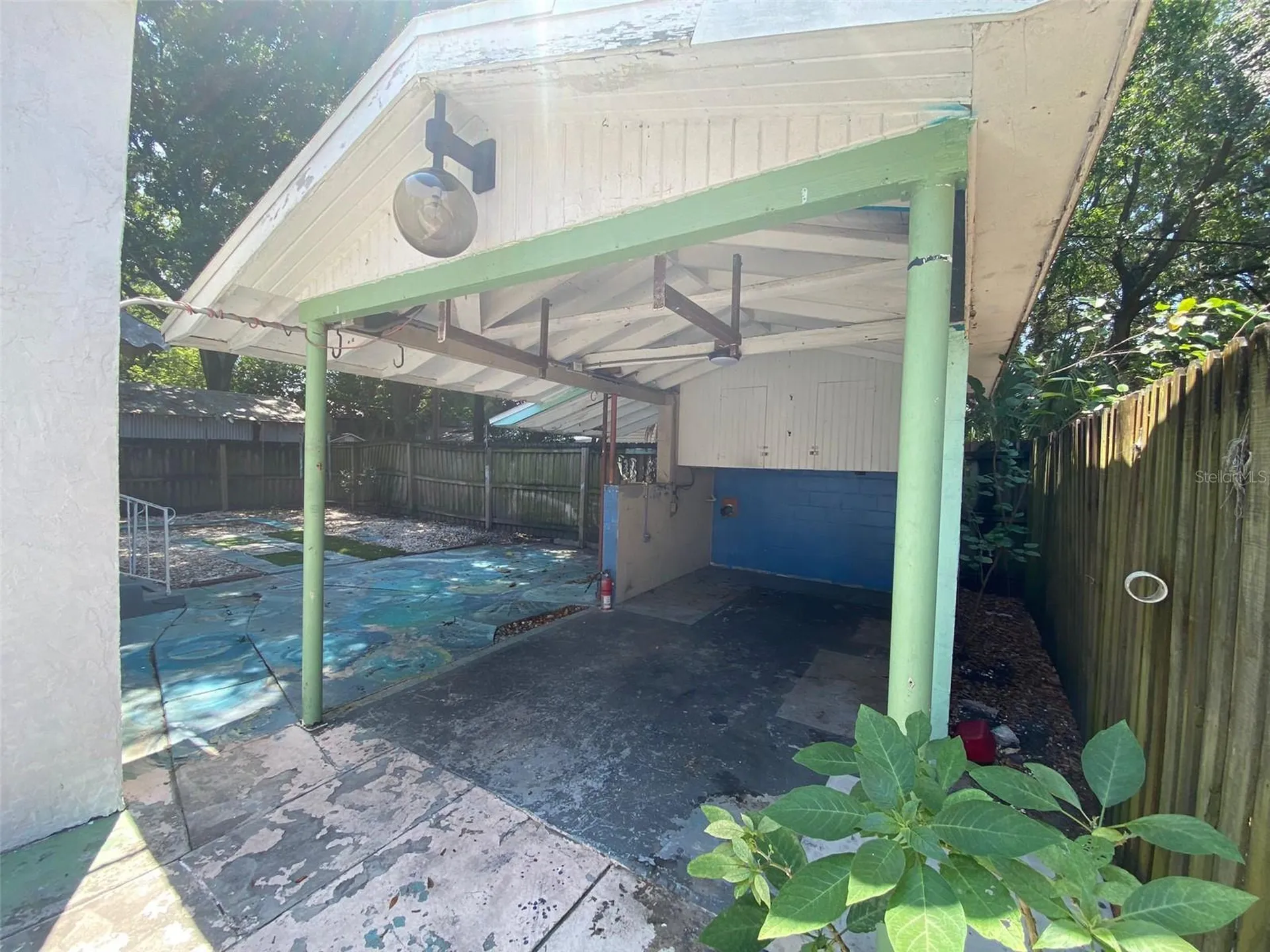1003 E Columbus Drive Tampa FL 33605