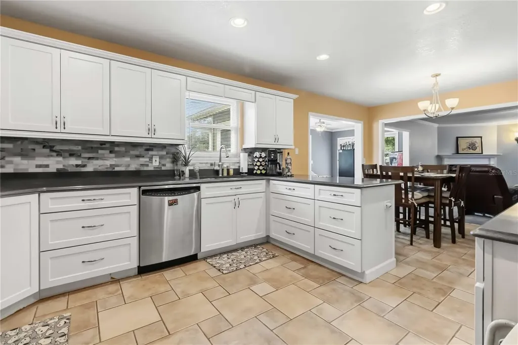 1622 Travelers Palm Drive Edgewater FL 32132