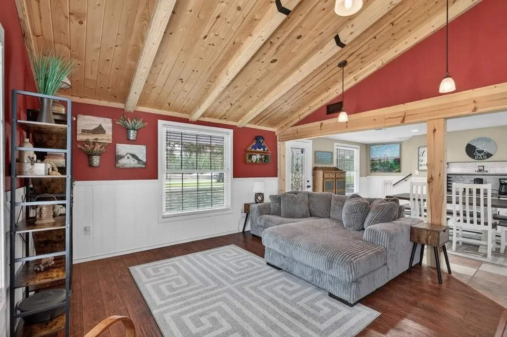 121 Daren Drive E Palatka FL 32177