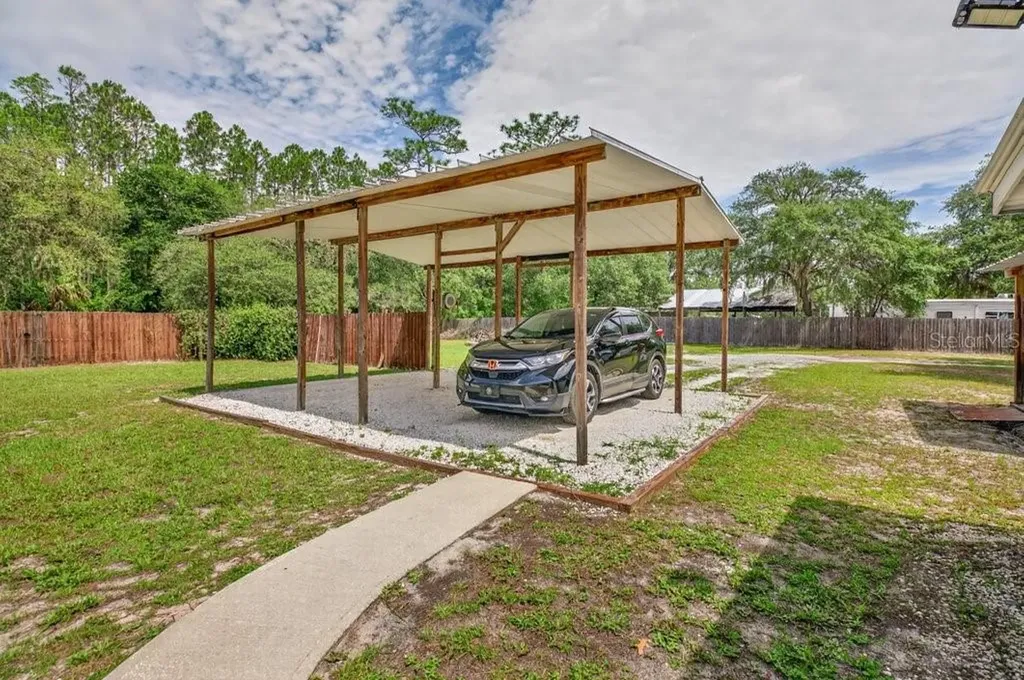 121 Daren Drive E Palatka FL 32177