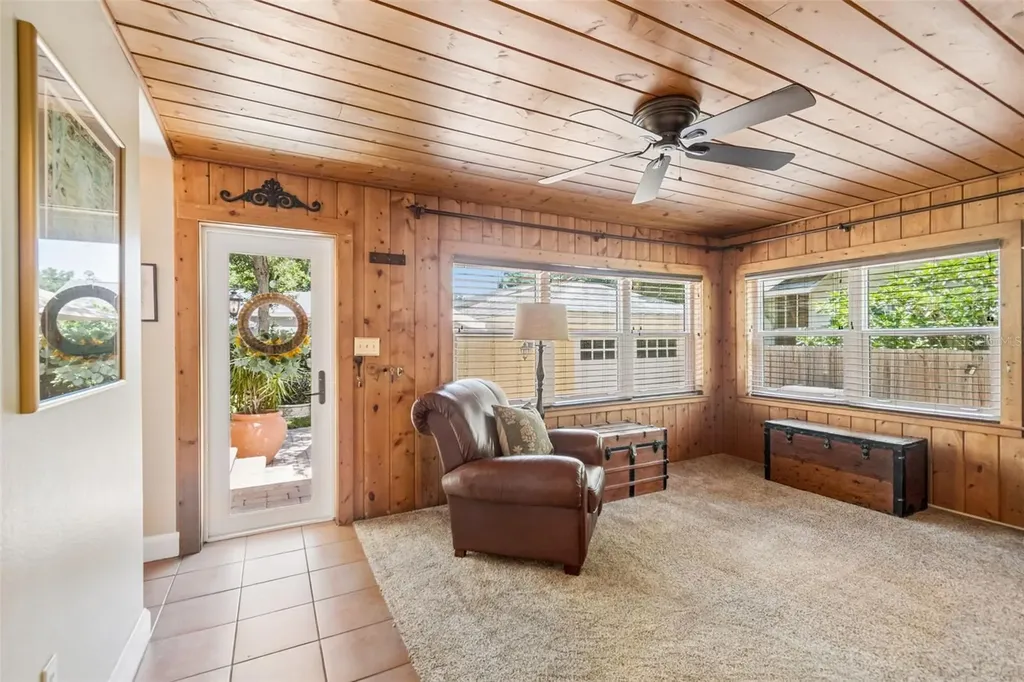 2909 W San Rafael Street Tampa FL 33629