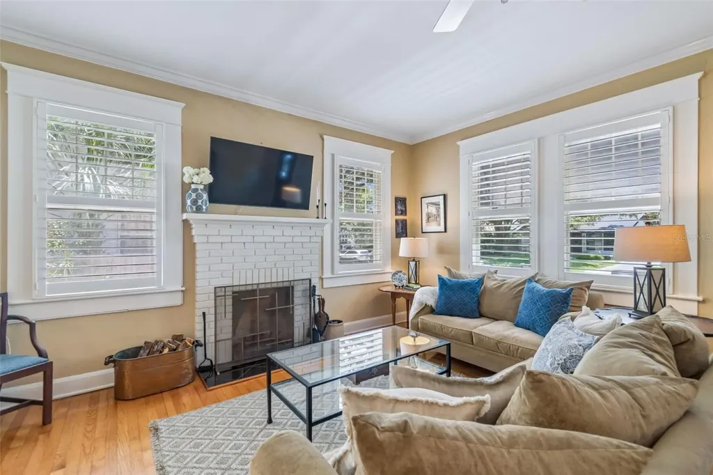 2909 W San Rafael Street Tampa FL 33629