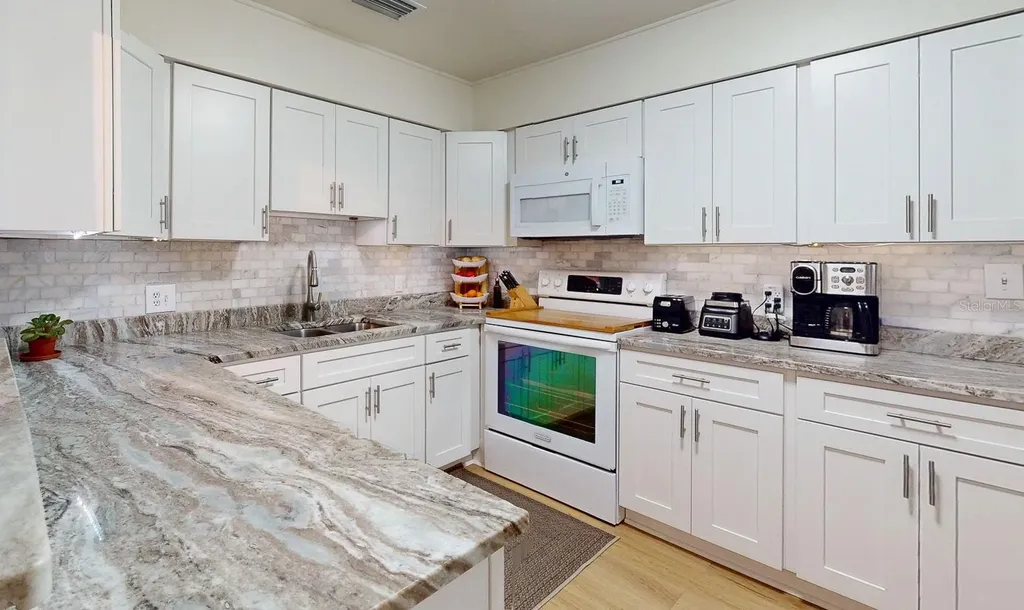 3207 W Nassau Street Tampa FL 33607