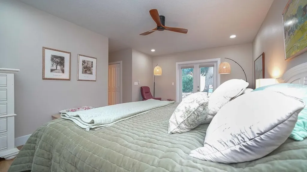 3207 W Nassau Street Tampa FL 33607
