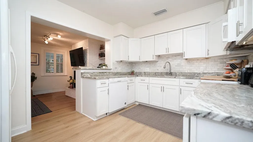3207 W Nassau Street Tampa FL 33607