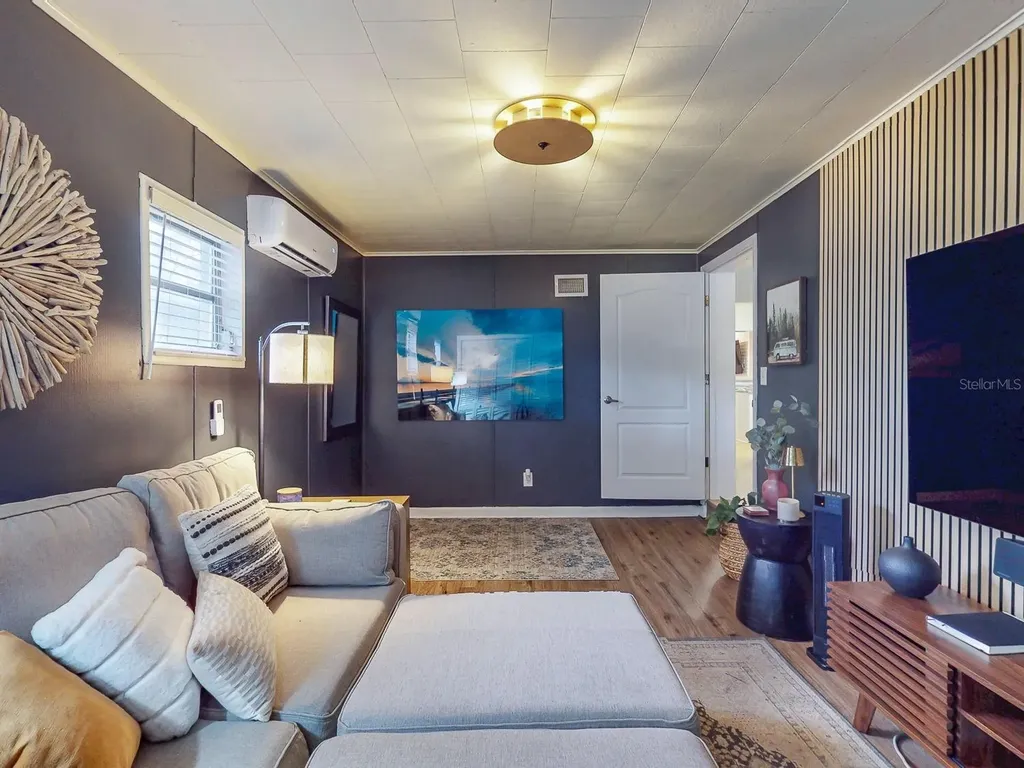 3207 W Nassau Street Tampa FL 33607