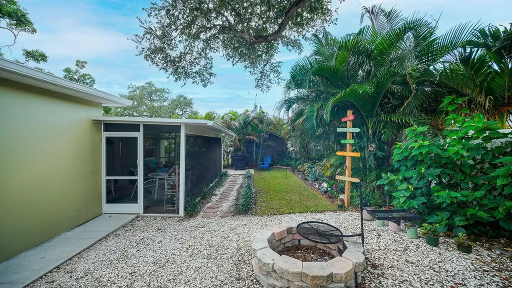 3207 W Nassau Street Tampa FL 33607