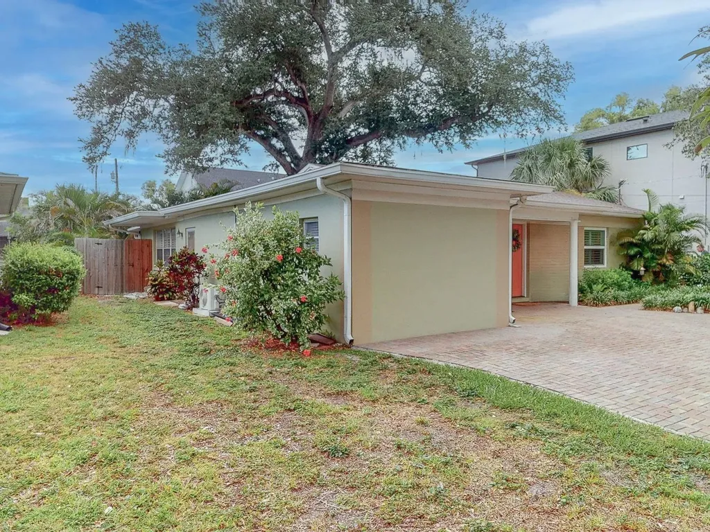 3207 W Nassau Street Tampa FL 33607