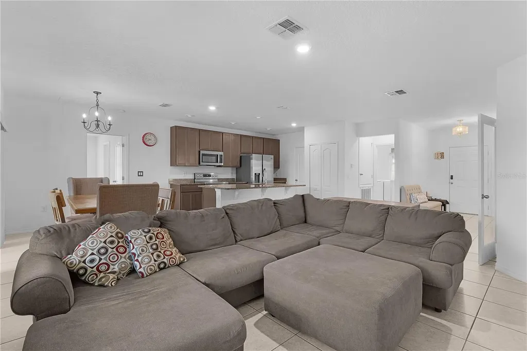 15344 White Tail Loop Mascotte FL 34753