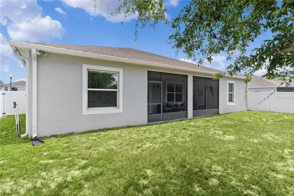 15344 White Tail Loop Mascotte FL 34753