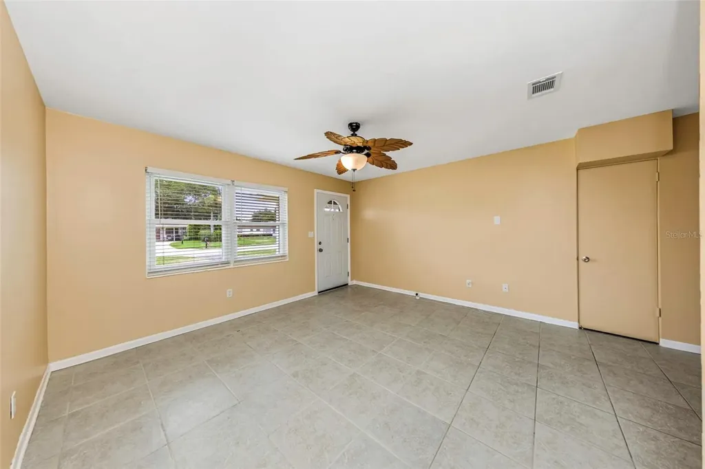 5711 92nd Avenue N Pinellas Park FL 33782