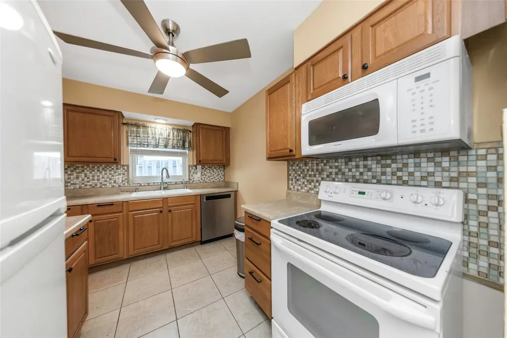 5711 92nd Avenue N Pinellas Park FL 33782