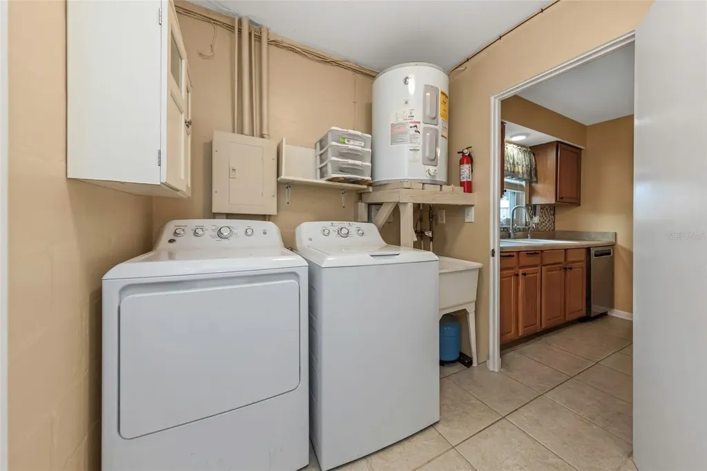 5711 92nd Avenue N Pinellas Park FL 33782